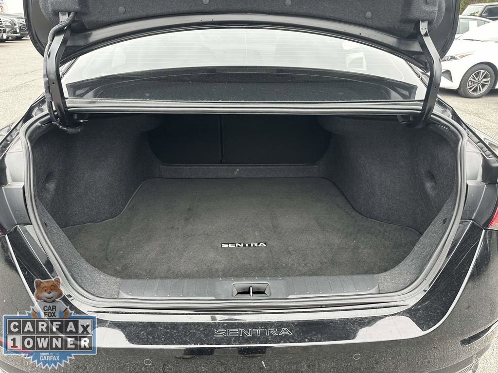 Used 2024 Nissan Sentra SR w/ SR Premium Package FWD image 15