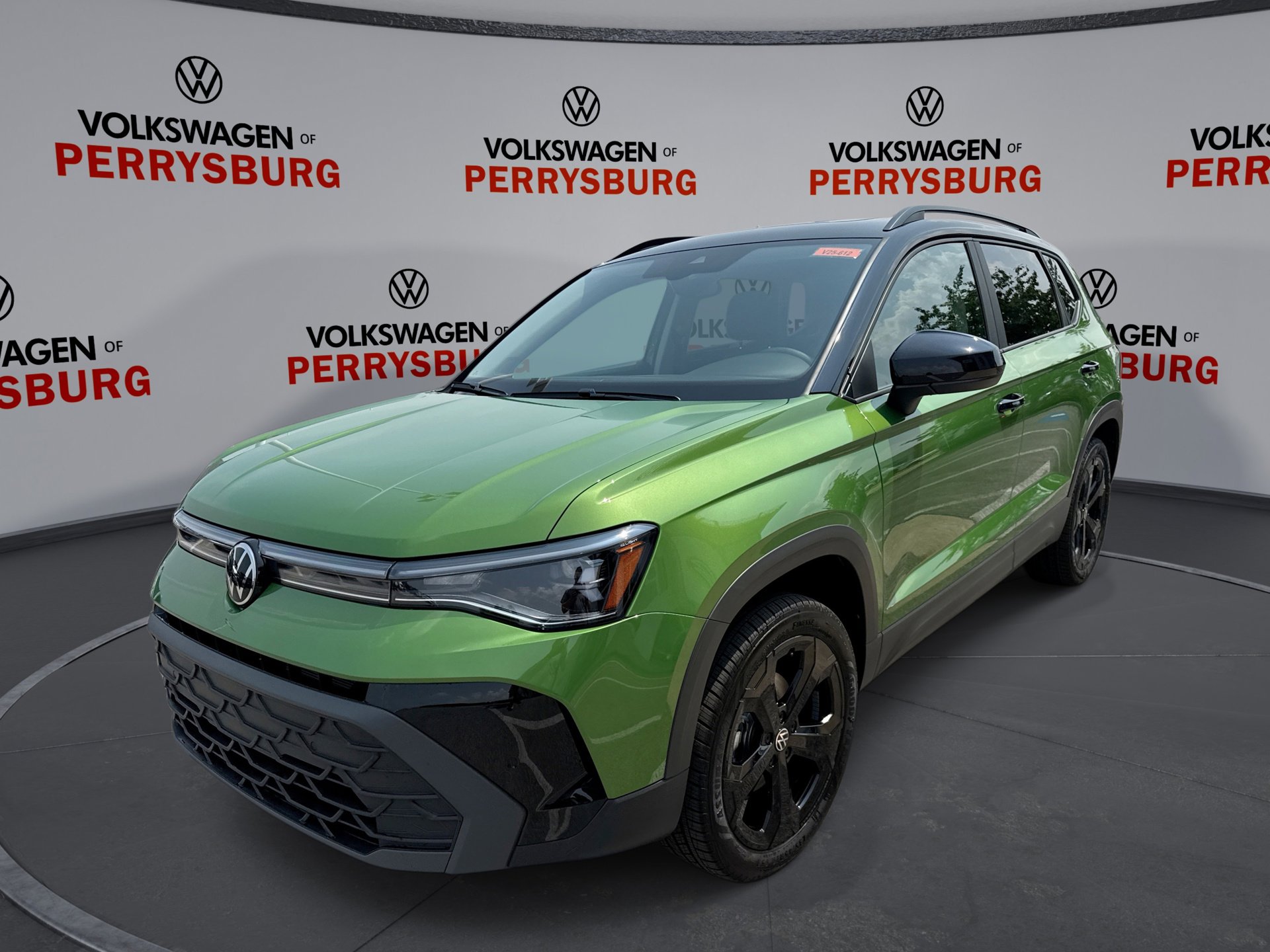 New 2025 Volkswagen Taos SE