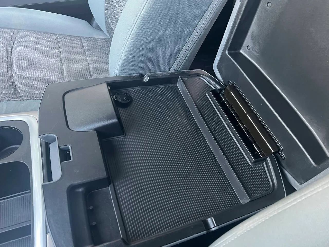 Used 2016 RAM 1500 Big Horn image 44