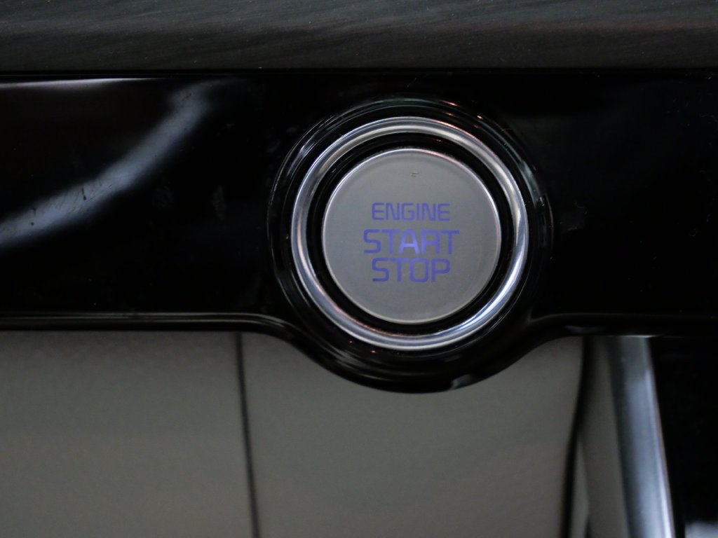 Used 2023 Kia Carnival SX FWD image 23