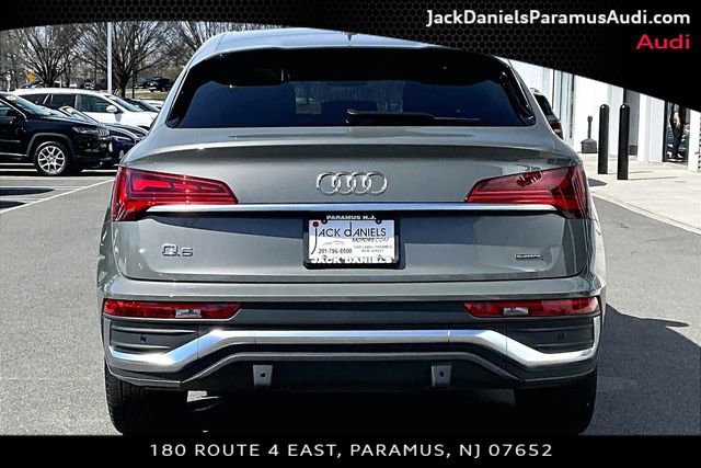 Certified 2023 Audi Q5 2.0T Premium w/ Convenience Package image 4
