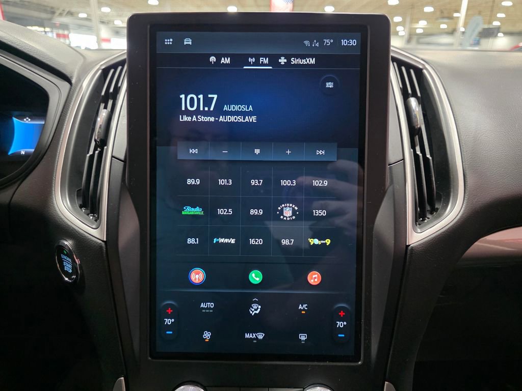 Used 2024 Ford Edge SE w/ Black Appearance Package image 23