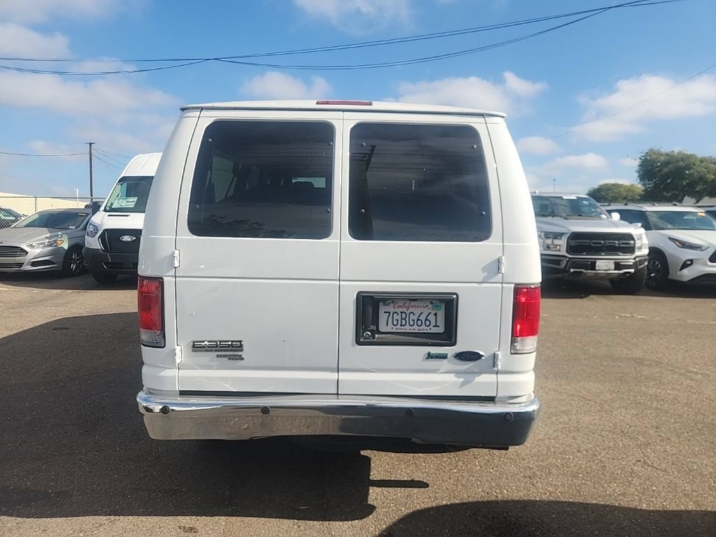 Used 2013 Ford E-350 and Econoline 350 XLT RWD image 12