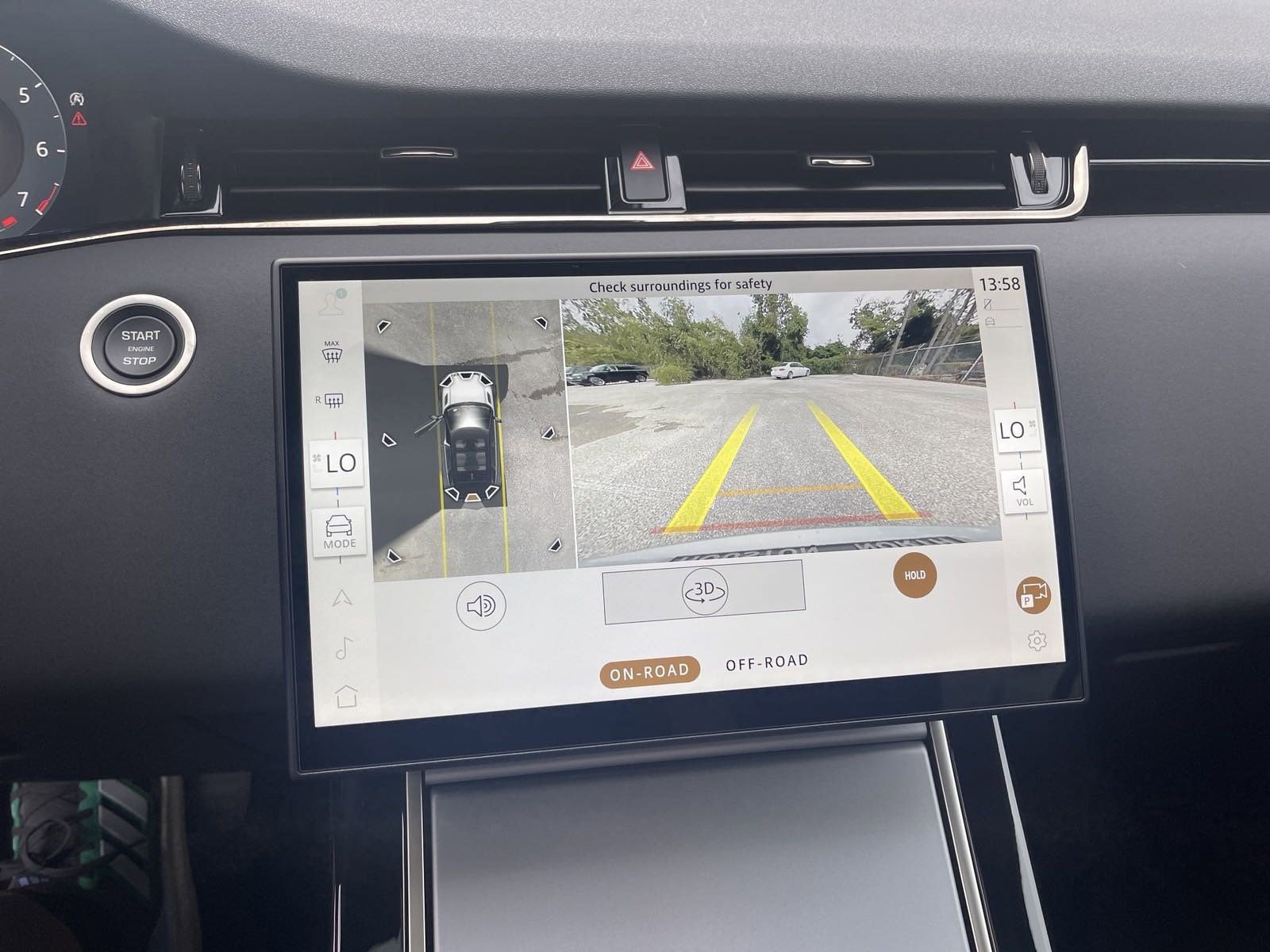 Used 2025 Land Rover Range Rover Evoque S image 24