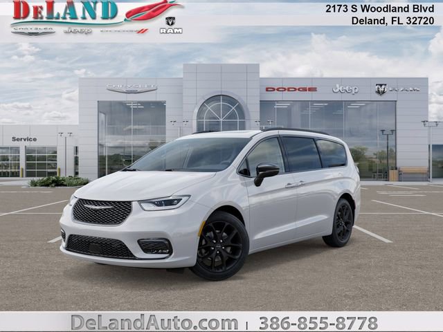 New 2025 Chrysler Pacifica Limited