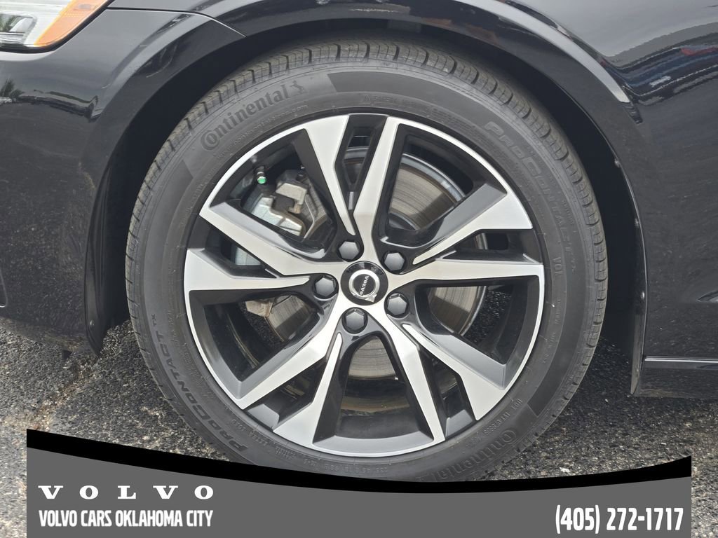 Used 2024 Volvo S60 B5 Core FWD image 11