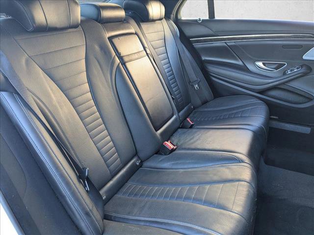 Used 2015 Mercedes-Benz S 550 Sedan image 22