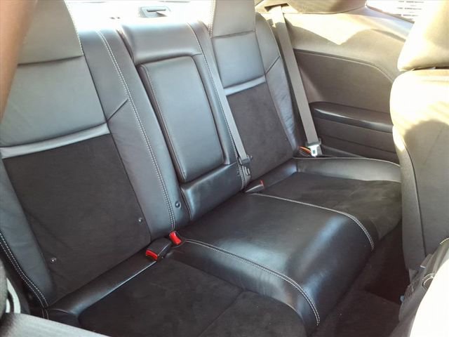 Used 2014 Dodge Challenger R/T RWD image 23