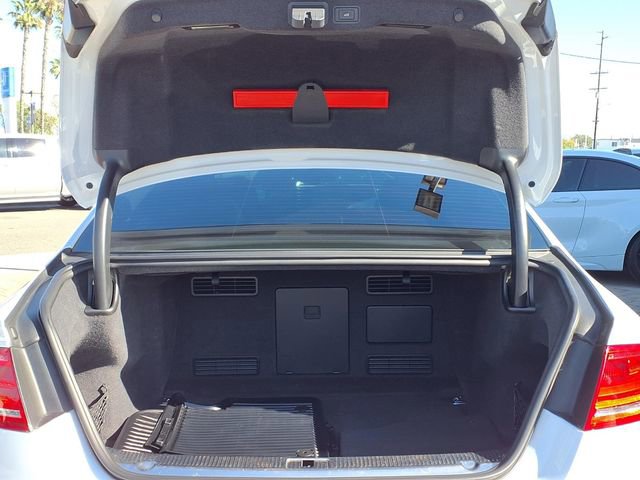 Used 2014 Audi S8 image 29