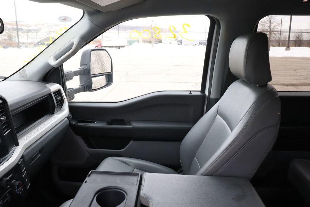 Used 2024 Ford F550 4x4 Crew Cab Super Duty image 14