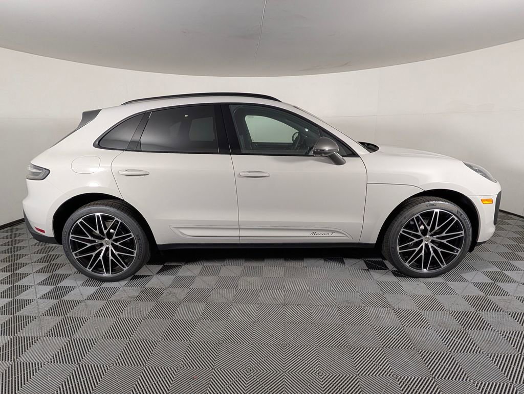 New 2026 Porsche Macan Turbo AWD/4WD image 8