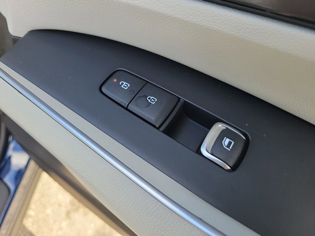 New 2026 Kia Sorento S FWD image 11