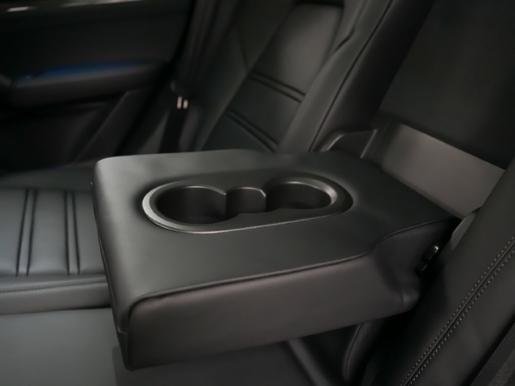 New 2026 Porsche Cayenne GTS AWD/4WD image 19