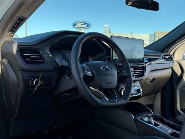 Used 2025 Ford Escape ST-Line w/ Tech Pack #1 image 9