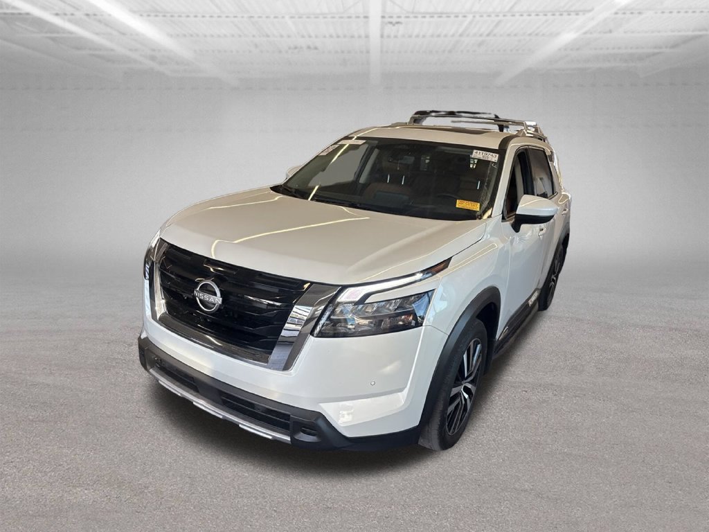 Used 2025 Nissan Pathfinder Platinum w/ Cargo Package FWD image 16
