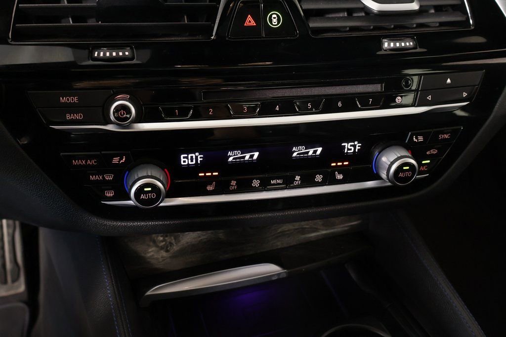 Used 2019 BMW 530i xDrive w/ M Sport Package AWD/4WD image 8