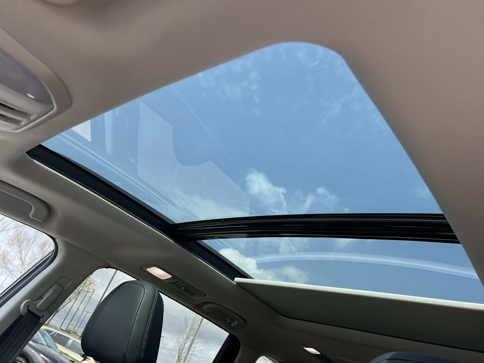 Certified 2025 Subaru Ascent Limited w/ Popular Package #2 image 32