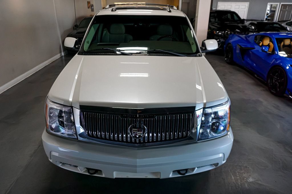 Used 2004 Cadillac Escalade EXT AWD/4WD image 60