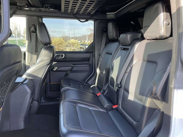 Used 2024 Ford Bronco Badlands image 16
