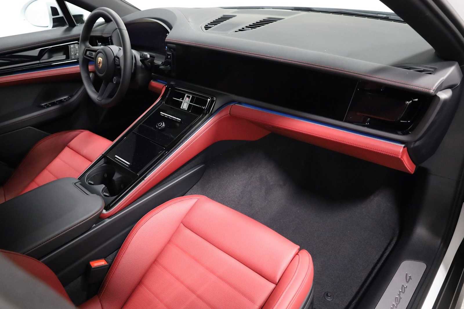 New 2026 Porsche Panamera 4 image 6