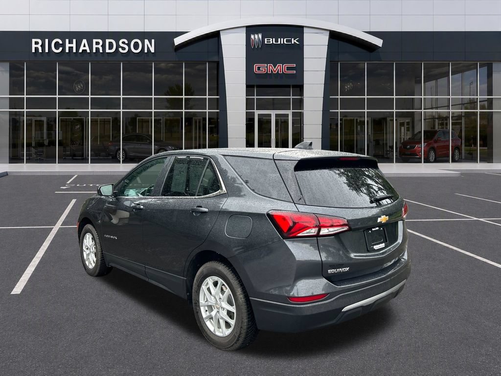 Used 2023 Chevrolet Equinox LT FWD image 3
