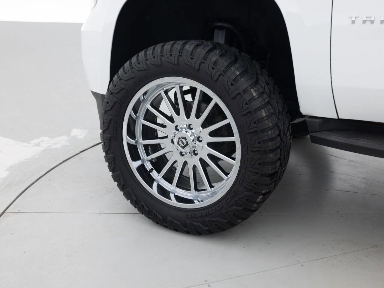 Used 2015 Chevrolet Tahoe LT AWD/4WD image 18