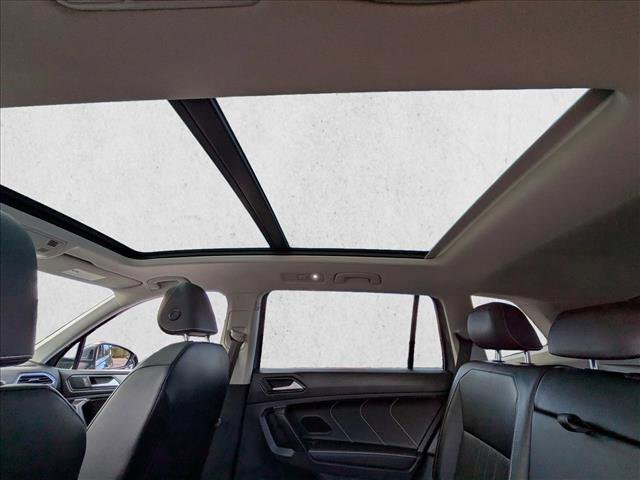 Used 2023 Volkswagen Tiguan SE w/ Panoramic Sunroof Package AWD/4WD image 20