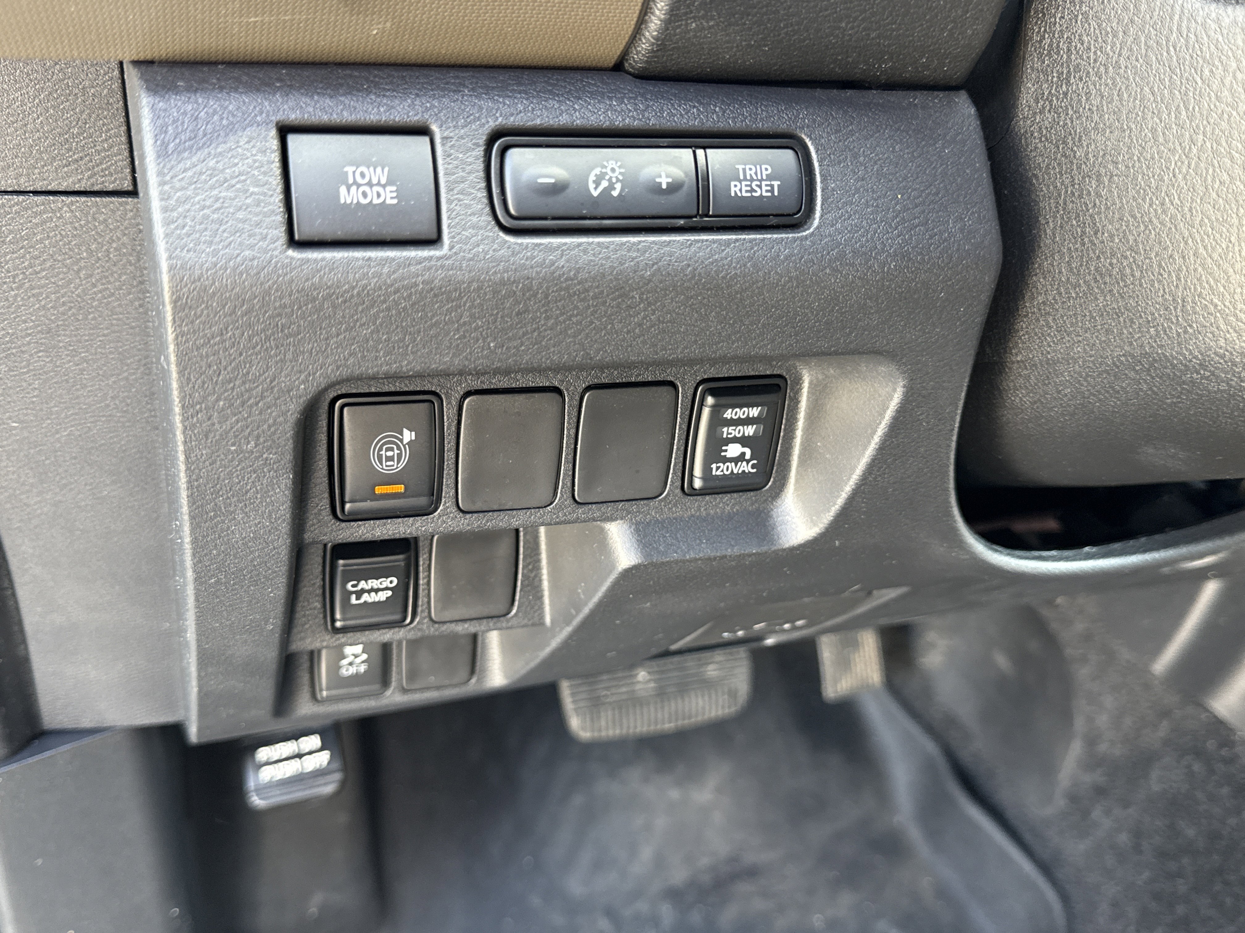 Used 2022 Nissan Frontier SV image 32