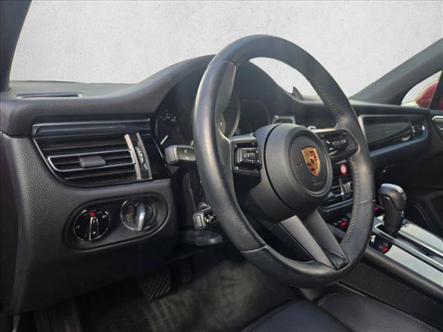 Used 2024 Porsche Macan S image 9
