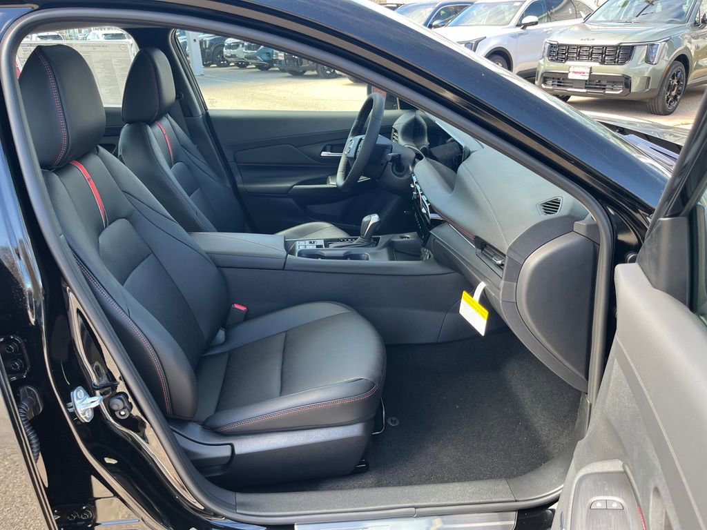 New 2026 Nissan Sentra SR w/ SR Premium Package FWD image 16