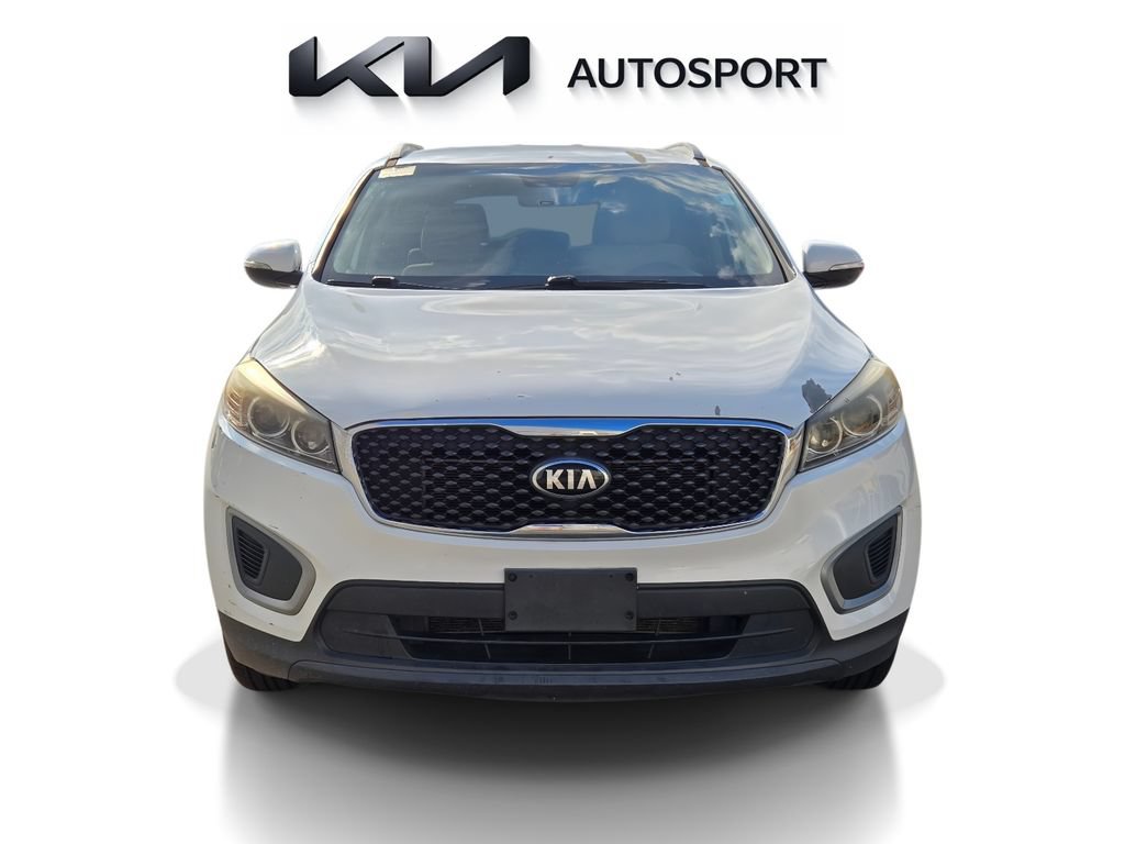 Used 2016 Kia Sorento FWD image 2