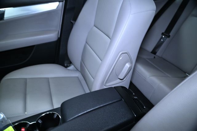 Used 2008 Mercedes-Benz C 300 Sedan image 22