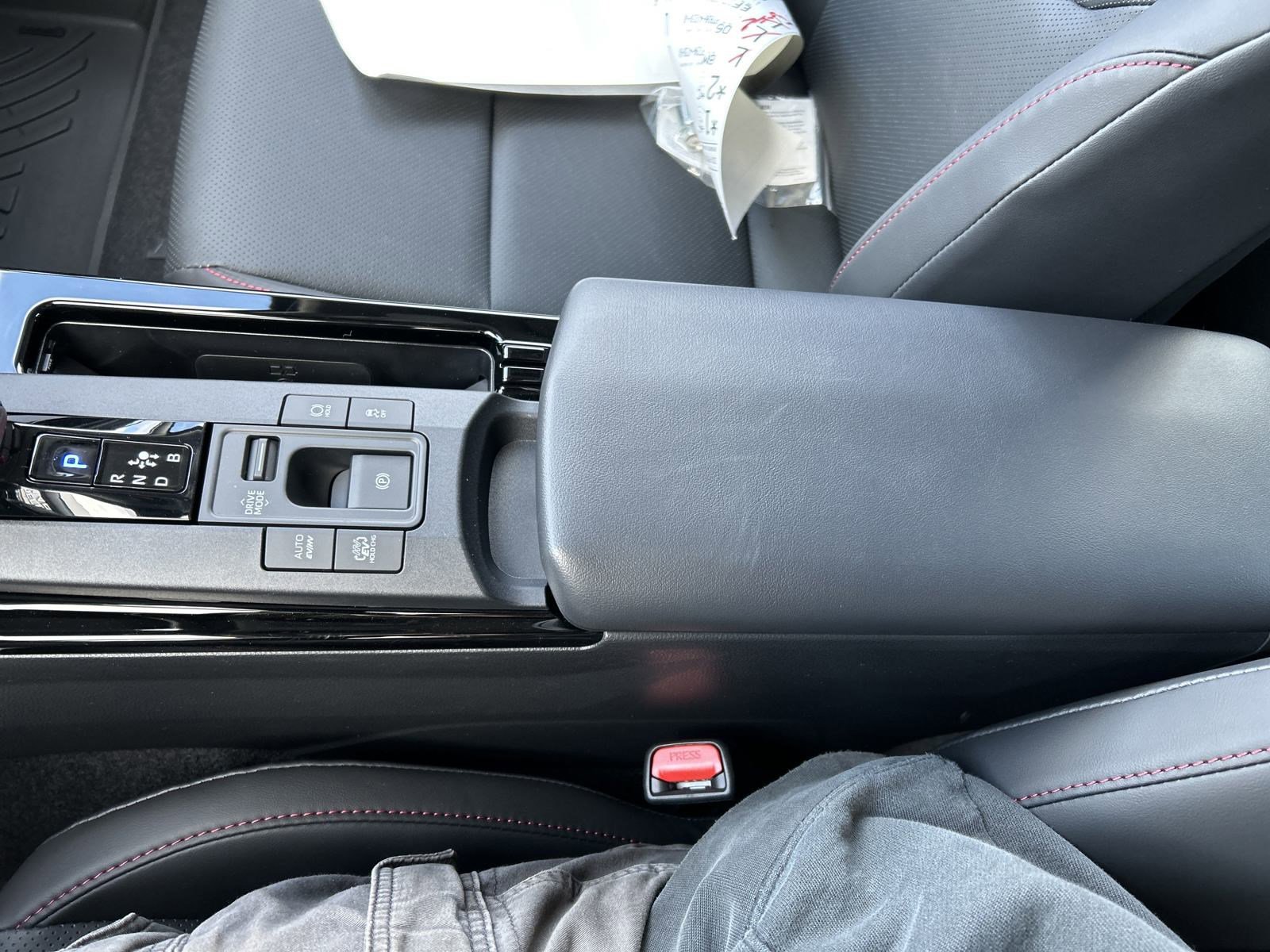 Used 2024 Toyota Prius Prime Premium w/ Advanced Technology Package image 20