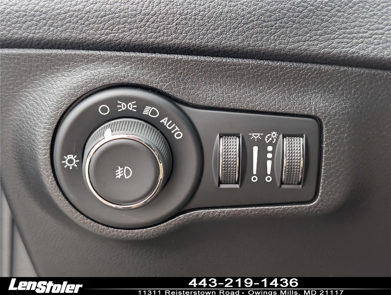 Used 2020 Jeep Compass Latitude w/ Popular Equipment Group AWD/4WD image 20