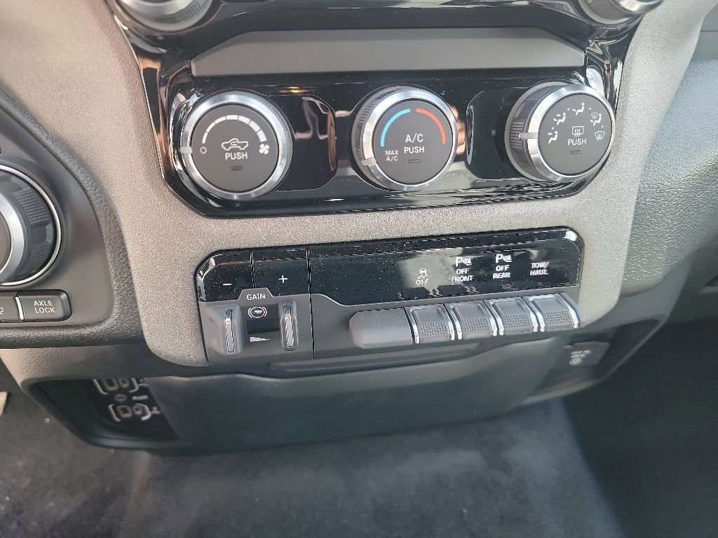 New 2026 RAM 1500 Classic Warlock AWD/4WD image 11