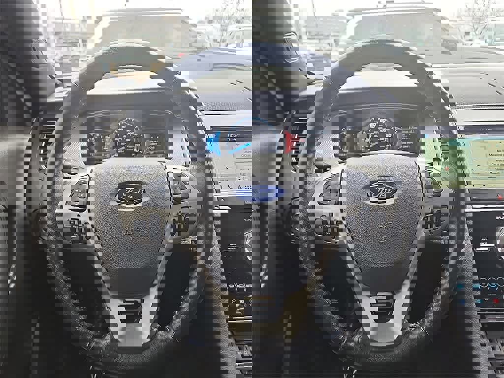 Used 2018 Ford Taurus SHO w/ Driver Assist Package image 18