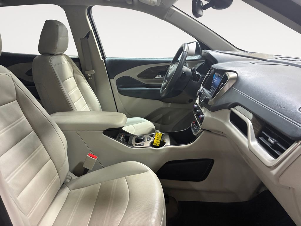 Used 2024 GMC Terrain Denali w/ Denali Premium Package AWD/4WD image 27