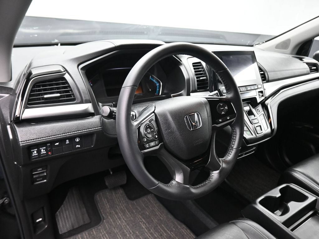 Used 2023 Honda Odyssey Touring image 13