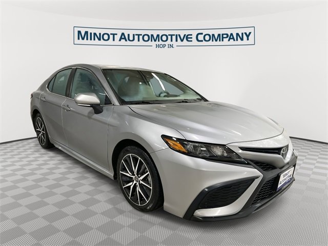 Used 2023 Toyota Camry SE