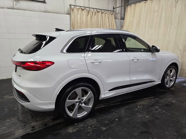 New 2025 Audi Q5 Prestige image 6