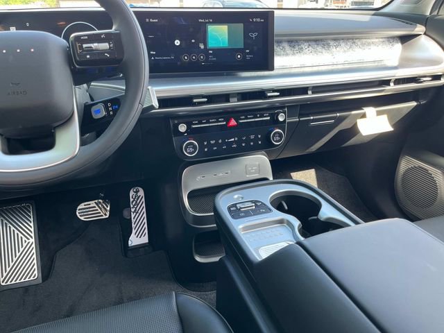 New 2026 Hyundai Ioniq 9 Calligraphy image 14