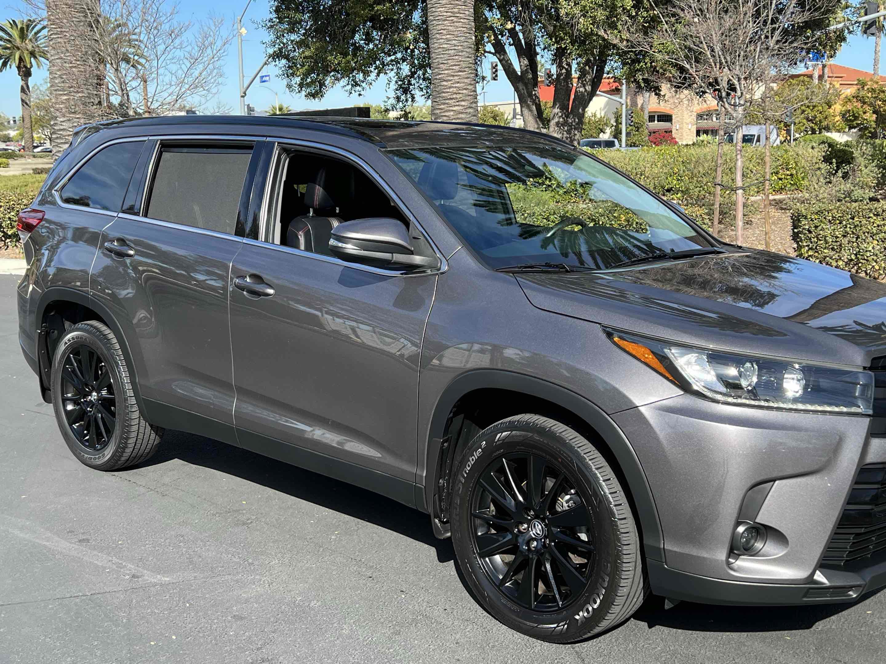 Used 2019 Toyota Highlander XLE image 53