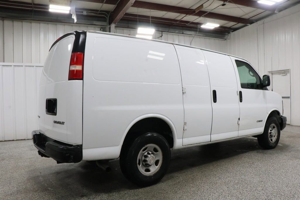 Used 2006 Chevrolet Express 2500 image 6