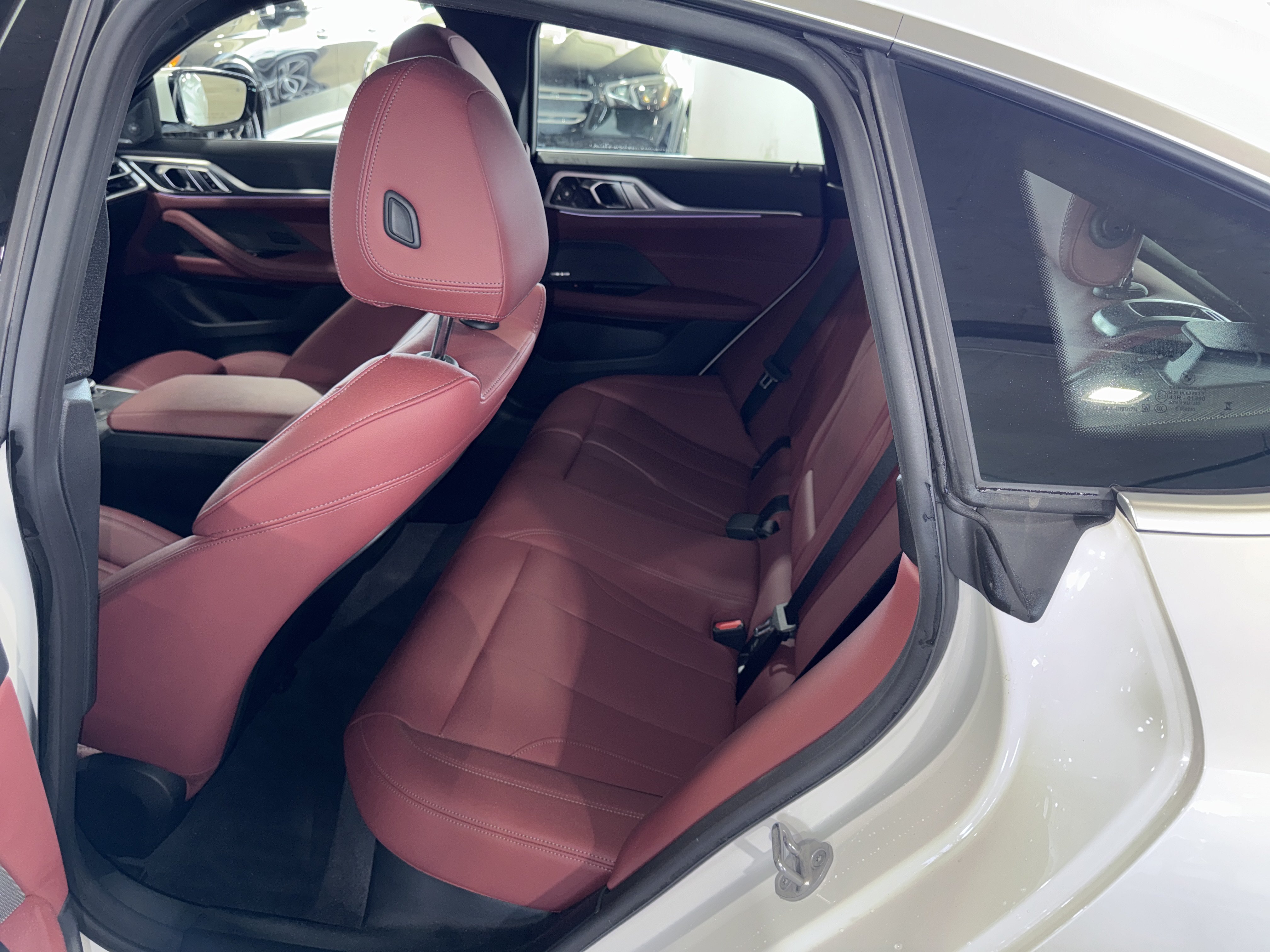 Used 2025 BMW i4 eDrive40 w/ Premium Package RWD image 18