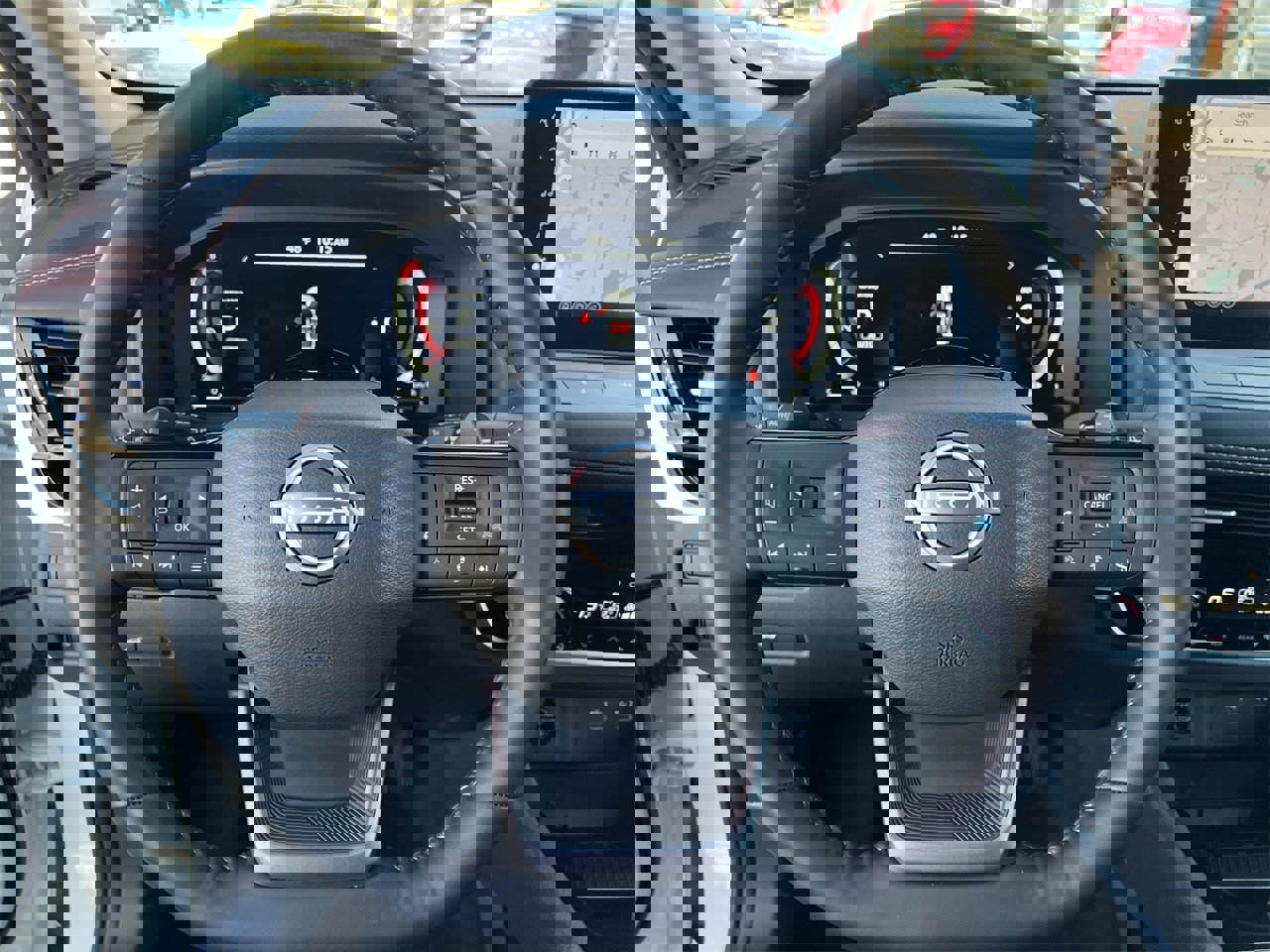 Certified 2025 Nissan Rogue SL w/ Tech Package image 9