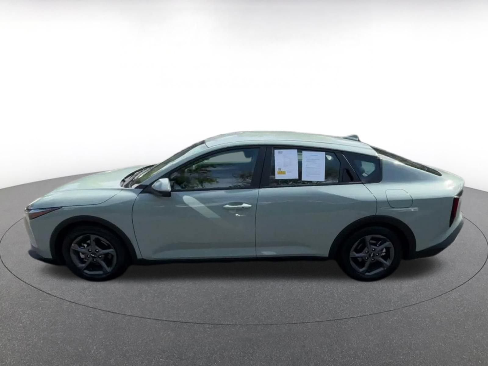 Used 2026 Kia K4 FWD image 8
