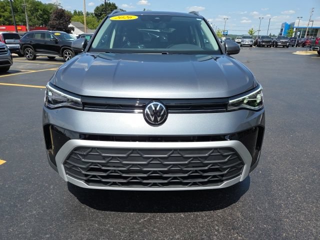 Used 2026 Volkswagen Taos SE w/ Panoramic Sunroof Package AWD/4WD image 2