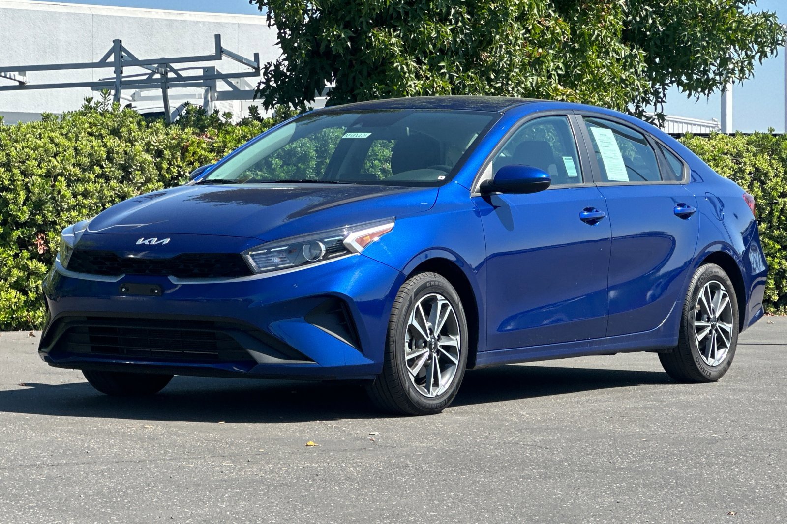 Used 2023 Kia Forte LXS image 8