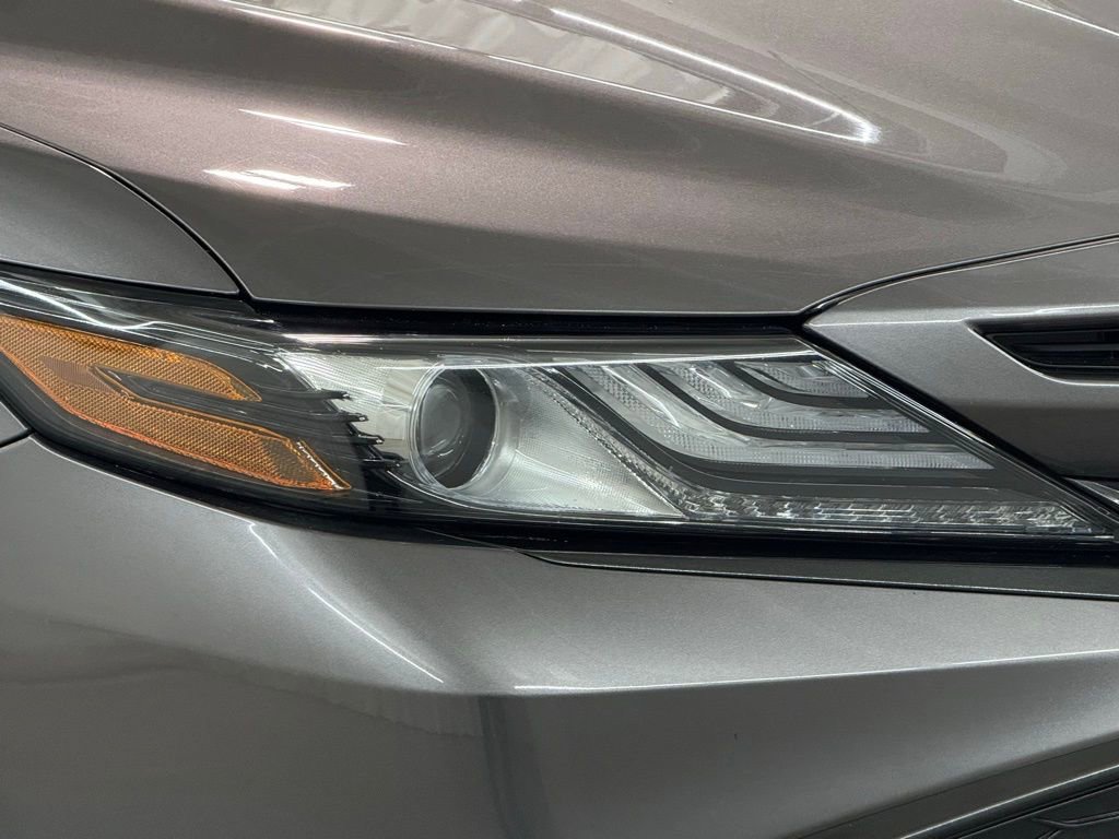 Used 2021 Toyota Camry XSE w/ Cold Weather Package image 30