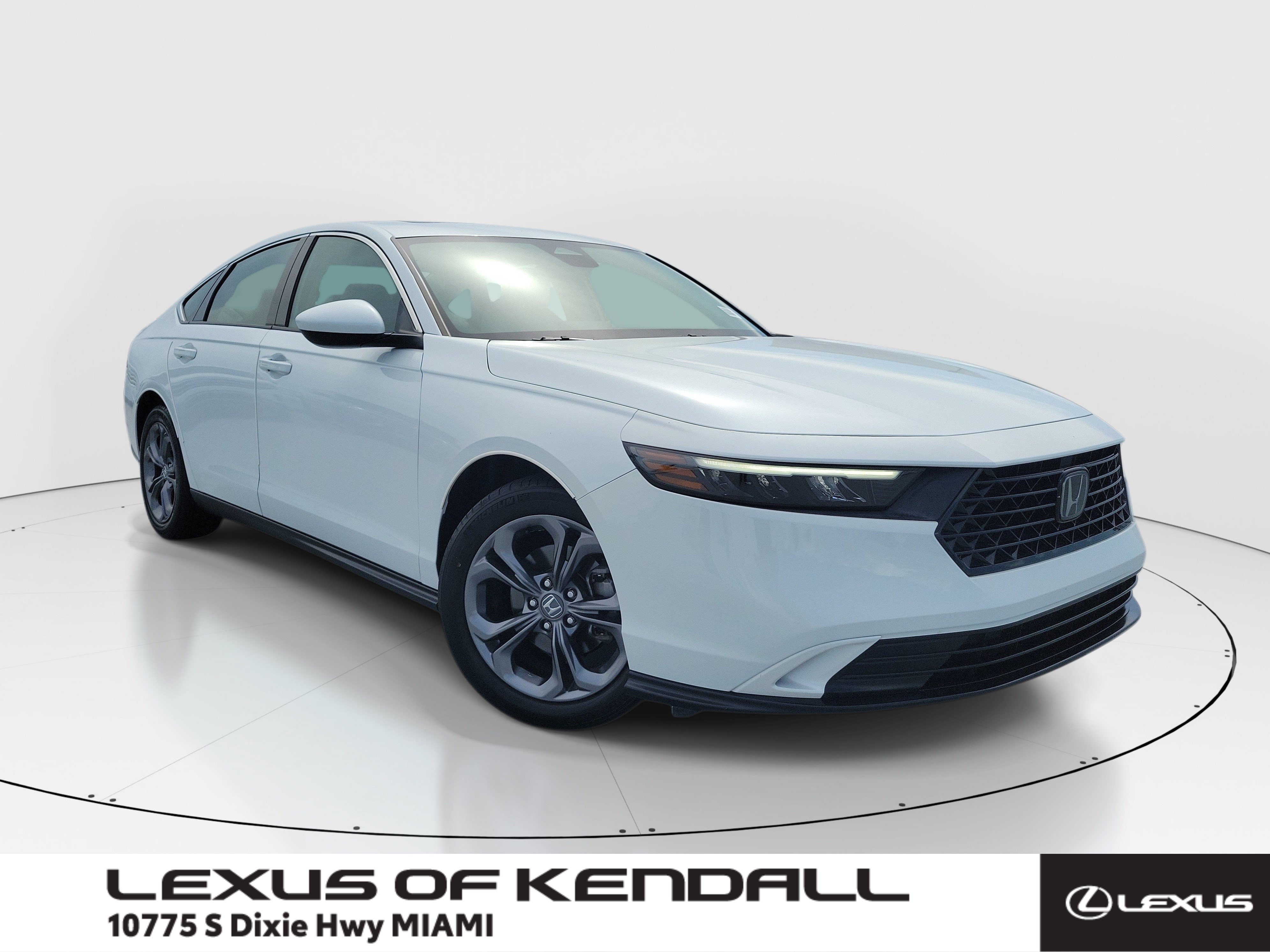 Used 2024 Honda Accord EX image 1